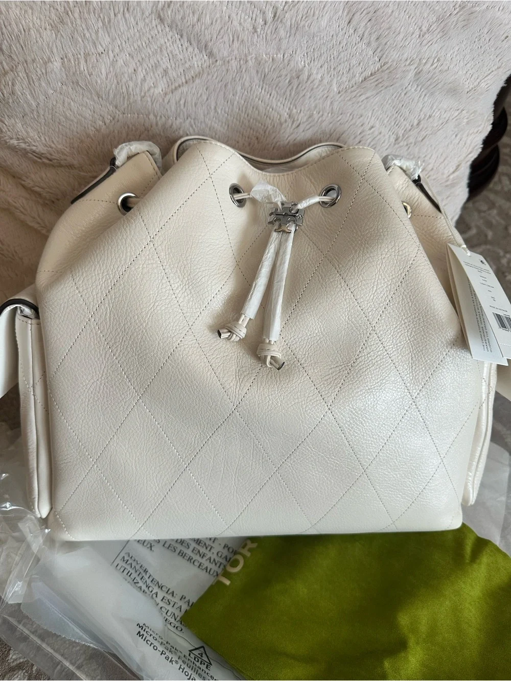 Tory Burch LARGE CHARLIE QUILTED DRAWSTRING SHOULDER BAG